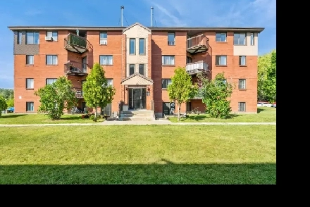 Candiac beau 51/2 rez de chaussée libre 1er Janvier Image# 1