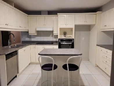 6 1/2 à louer - Magog Image# 1