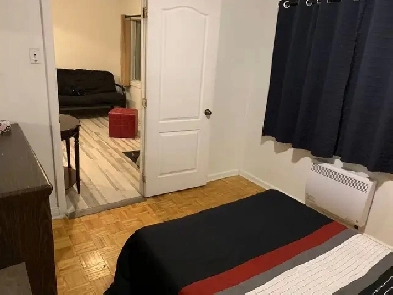 3 & 1/2 tout inclu meublé laveuse etc/nice all incl bedroom wifi Image# 1