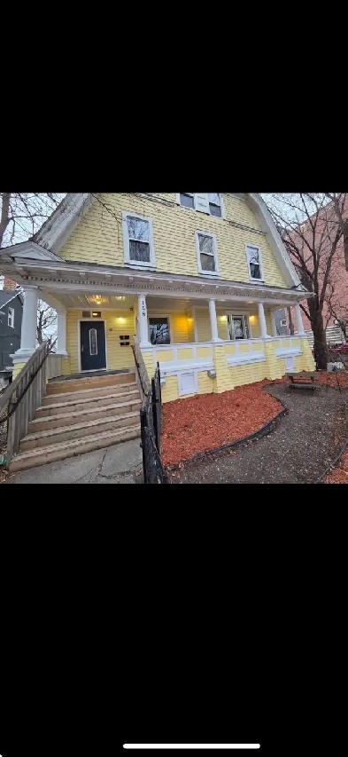 5 bedroom suite 2nd floor Image# 1