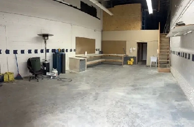 900sqft Drive Through Warehouse / Storage (With Heat & AC) Image# 1