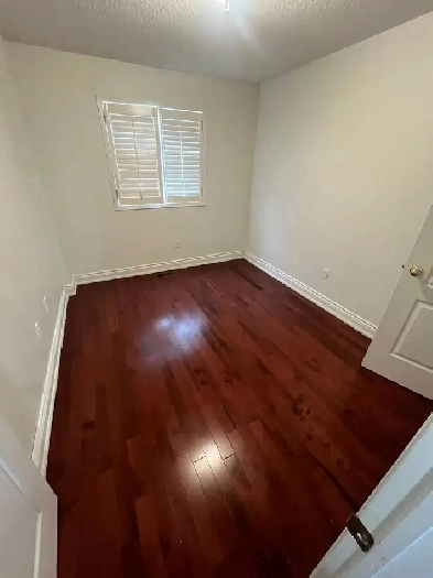 FURNISHED FULL HOUSE AVAILABLE IN MISSISSAUGA Image# 1