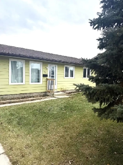 House for Rent. 3BR, Garage, Pet Friendly, St. Vital. Image# 1