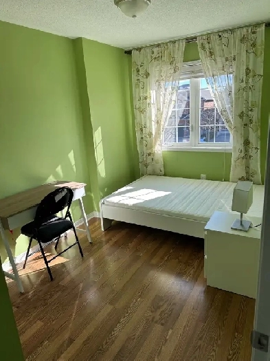 ROOM FOR RENT Image# 1