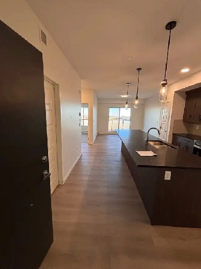 condo for rent Image# 1