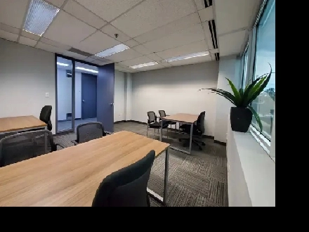 PREMIUM 3-4 User WINDOW Team Room @ Airport Corp Centre! $1549/m Image# 1
