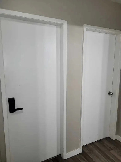 1 ROOM for rent in a shared 3 bedrooms apartment in SURREY Image# 2