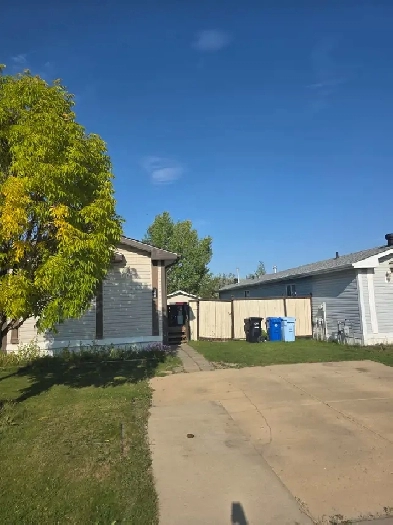 Newly Painted  Spacious 3 Bed, 2 Bath Modular Home with D Image# 2