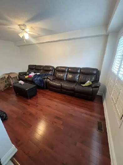 FULLHOUSE AVAILABLE IN MISSISSAUGA HEART OF CITY