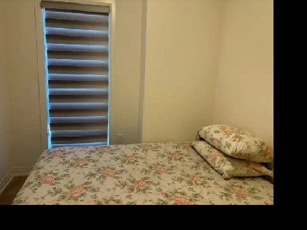 01 Bedroom for Rent in 3-Bedroom Townhouse Image# 1