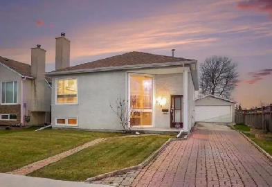 Meticulously Maintained 3bdrm Bi-Level in Garden City! Image# 9