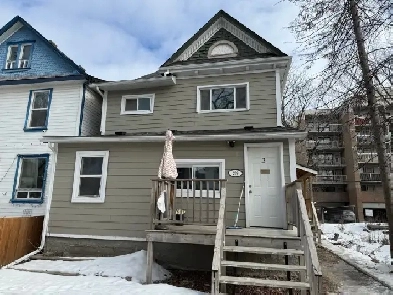 Solid 4Plex w plenty of upgrades Walking distance to U of W