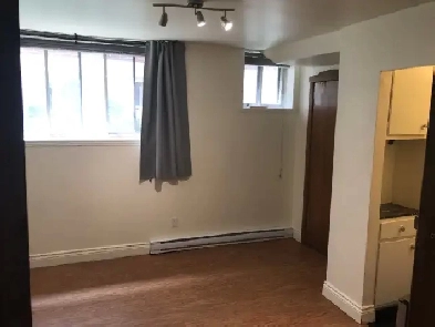 À LOUER.  Studio 1  1\2  Rosemont Image# 1