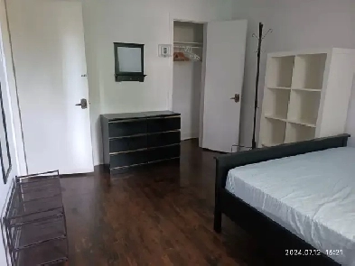 Big room for rent, Close metro , All included. Image# 1