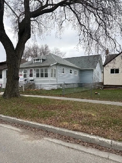 3 bedroom 2 bathroom house for rent in St. Boniface Image# 1