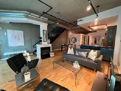 Executive Townhouse Rental in James Bay Image# 5