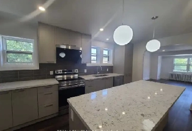 2 Bdrm Avenue and Eglinton rd Image# 1