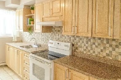 5 ½ Lasalle, 2e étage de duplex, rénové et repeint, LIBRE Image# 1