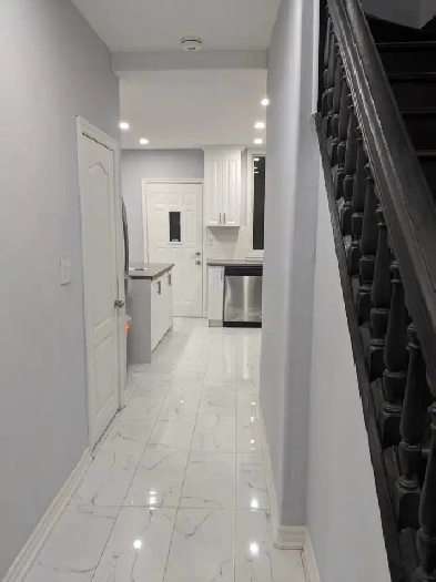 House for lease in Mississauga Image# 1