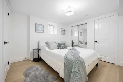 Beautiful - Luxury Furnished Room for Rent – Oakville Image# 1