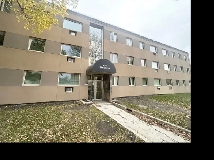 STUNNING 1-BED 1-BATH APARTMENT Image# 1