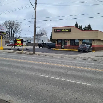 INCOME / DEVELOPMENT PROPERTY Image# 2