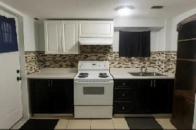 Private room for males - 3 mins walk to Sq1 Image# 1