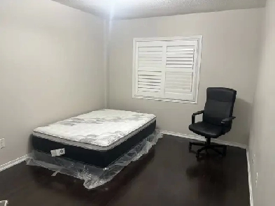 One bedroom - Oakville Image# 1