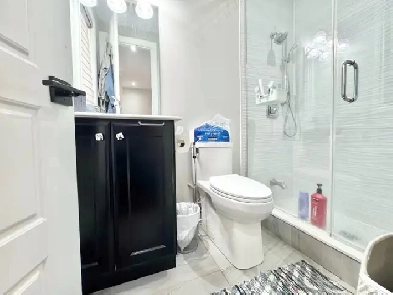 ELEGANT & EXPANSIVE 4-BEDROOM DETACHED HOUSE WOODSTOCK Image# 13