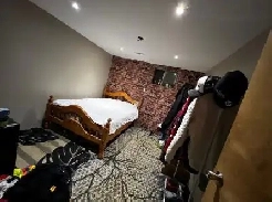 Furnished basement bedroom $690 , Yonge / King rd Richmond hill Image# 1