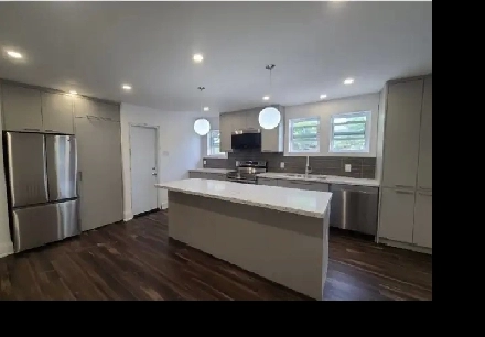 2 Bdrm Avenue And. Eglinton Rd Image# 1