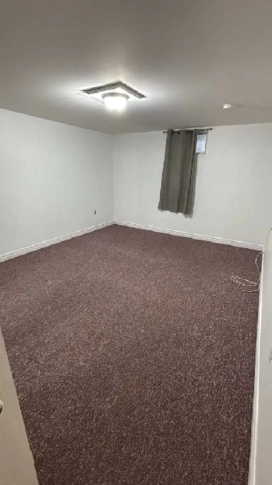 I want to rent a room in peterborough,ontario for 2 people Image# 4