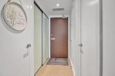 Jan 1 - Fully Furnished All-Inclusive 1 Bed 1 Den Luxury Condo Image# 1