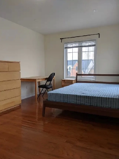 Large Room/Private Bath/Balcony/Parking @York University Village Image# 1