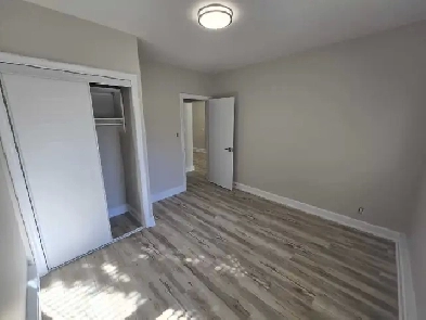 1 bedroom available Dec or Jan 1st! Image# 1