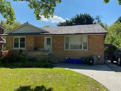 Student Roommates Waterloo House Rental 5 Min to Laurier Univ. Image# 1