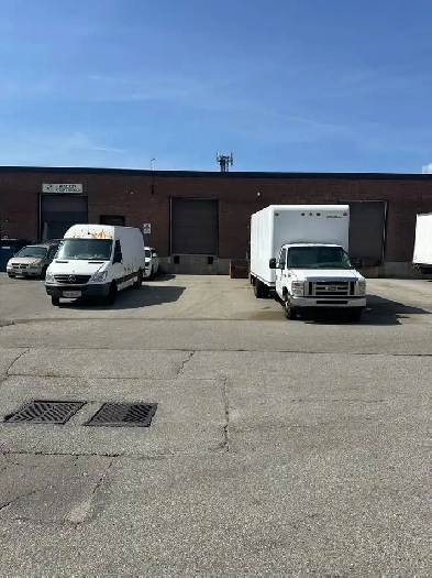 Outdoor Parking Spots For Rent Islington/Queensway Image# 1