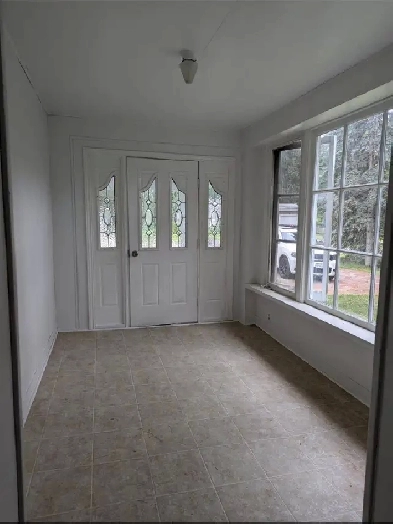 Charming Century Half Duplex Image# 6