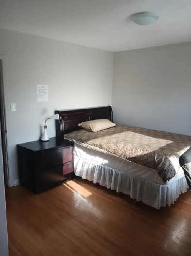 A private day room with its own bathroom Image# 1