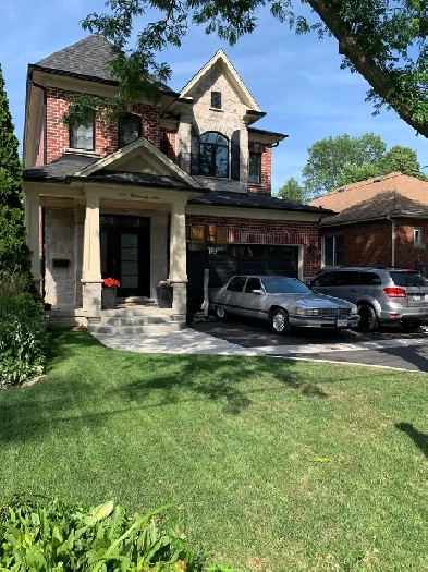 Executive Home For Lease in Burlington, Steps To Lake February 1 Image# 1