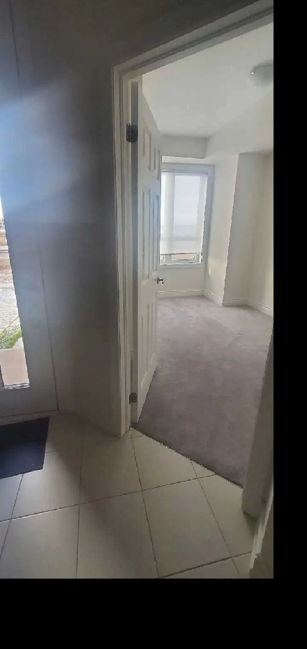 Room for Rent in Oakville – Available Now ✨ Image# 1