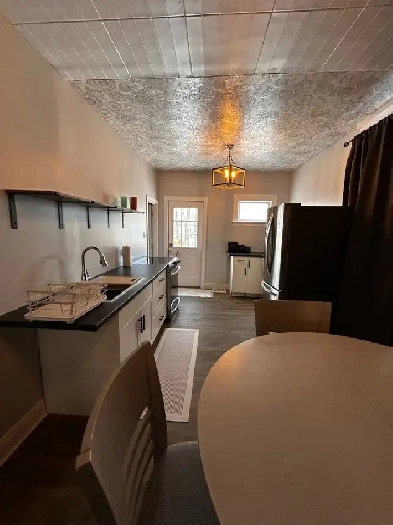 Furnished 2-Bedroom Home Image# 2