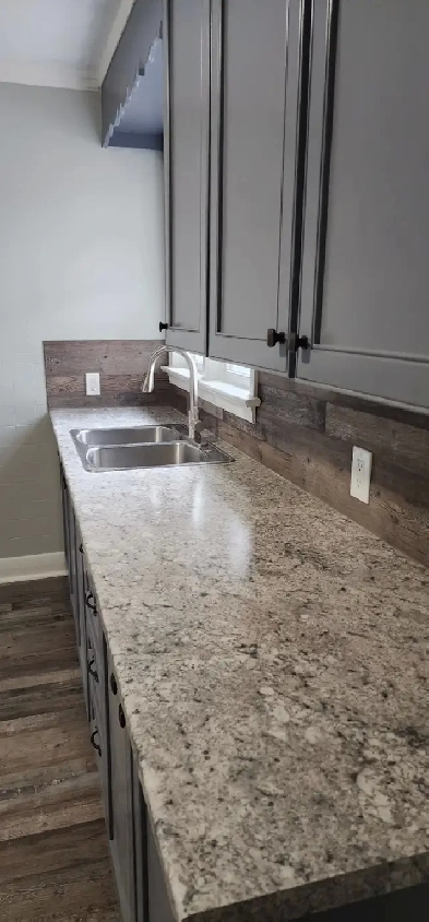 2 bedroom 1 bath Apartment in Cobourg Image# 9