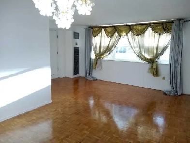 2 bdr 1 bth Condominium Home 1000 sqft parking OPEN HOUSE sale Image# 9