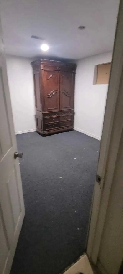 Large room for rent in basement Image# 1