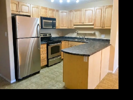 13635-34 Street 1-Bedroom Condo all utilities   parking included Image# 1