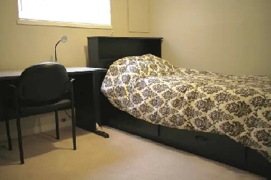 Private room $650 Image# 3