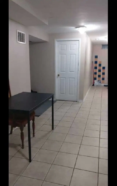 Nice and clean basement Image# 8