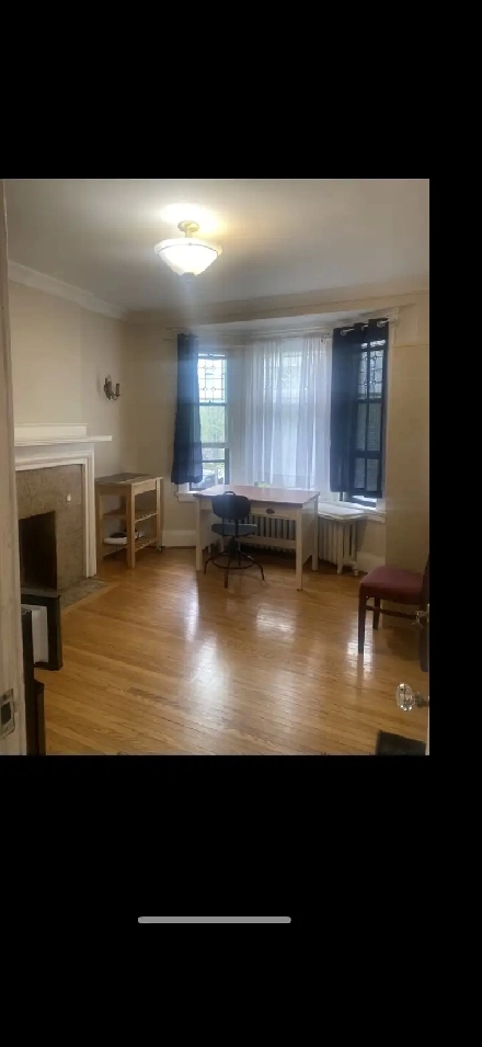 High Park-Roncesvalles PRIVATE Large Furnished Roon immediately Image# 1