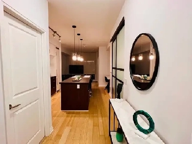 New furnished 2BD 2BA condo downtown Toronto  / January 4th Image# 1